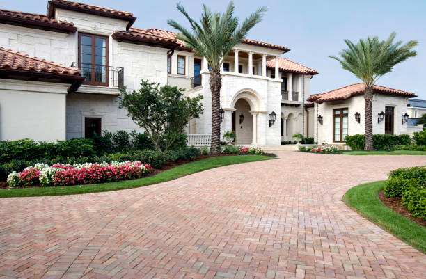 Best Professional Driveway Pavers  in Mora, MN